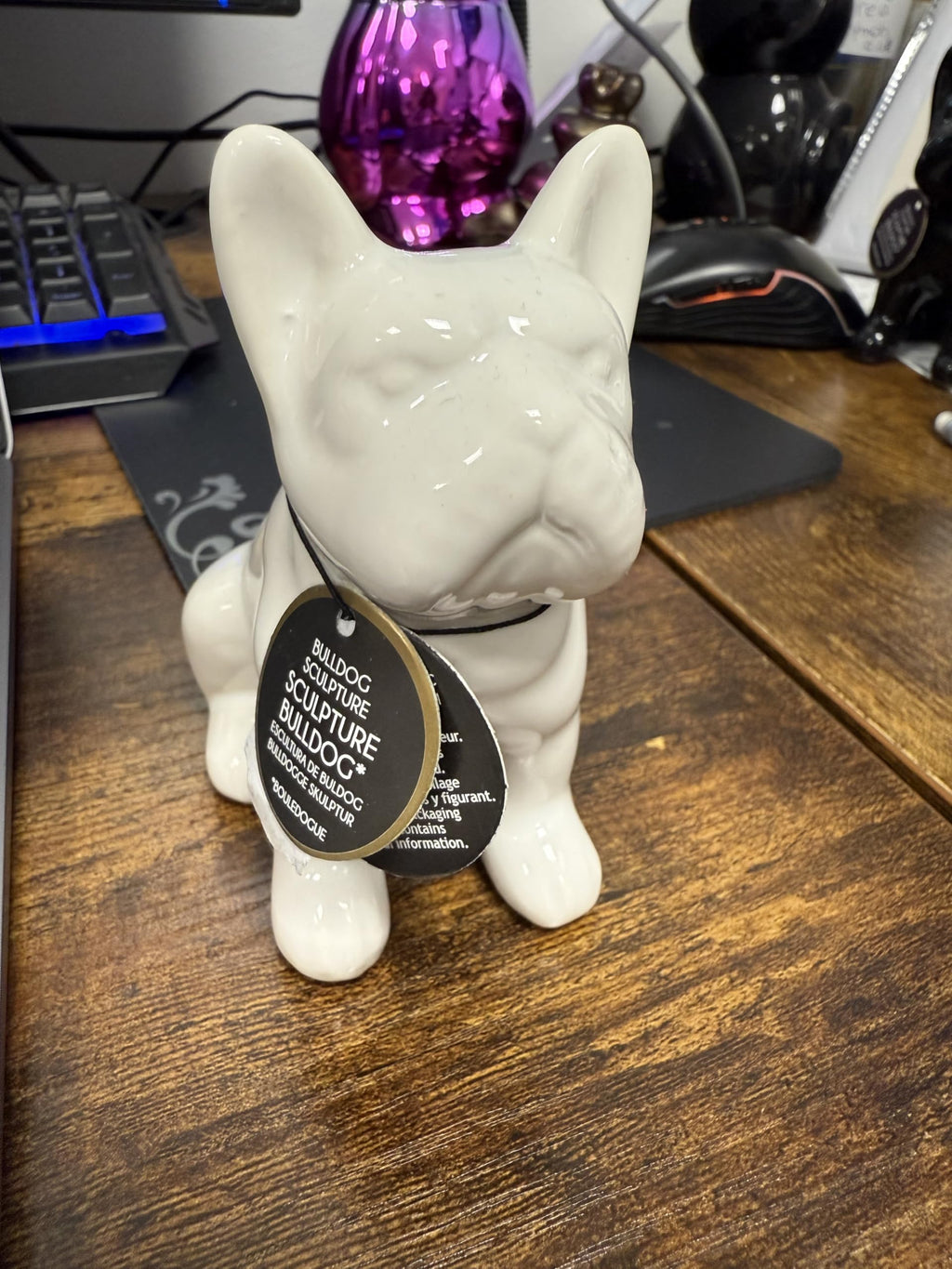 Statue bulldog