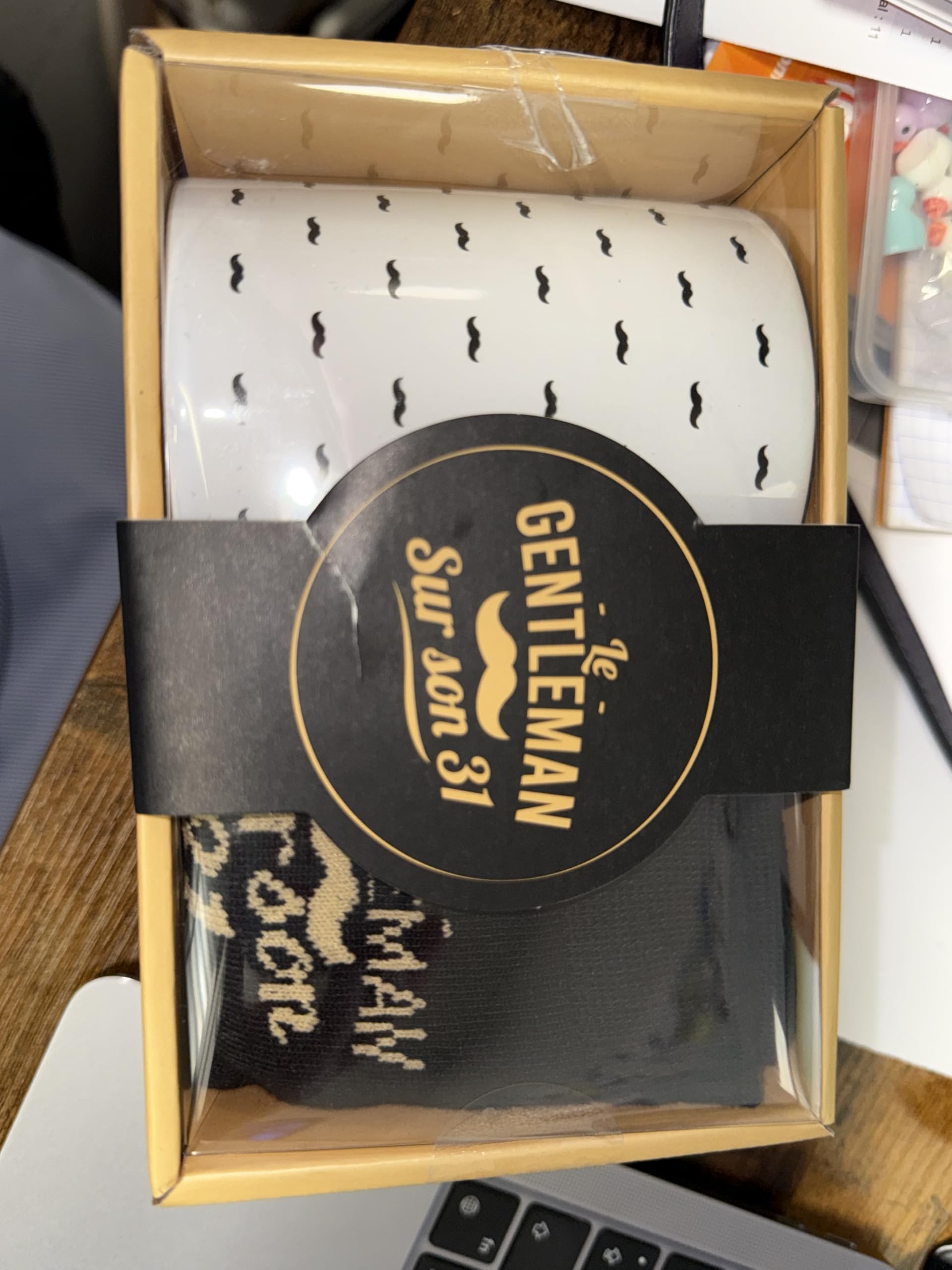 Mug et chaussette " Le gentleman sur son 31"