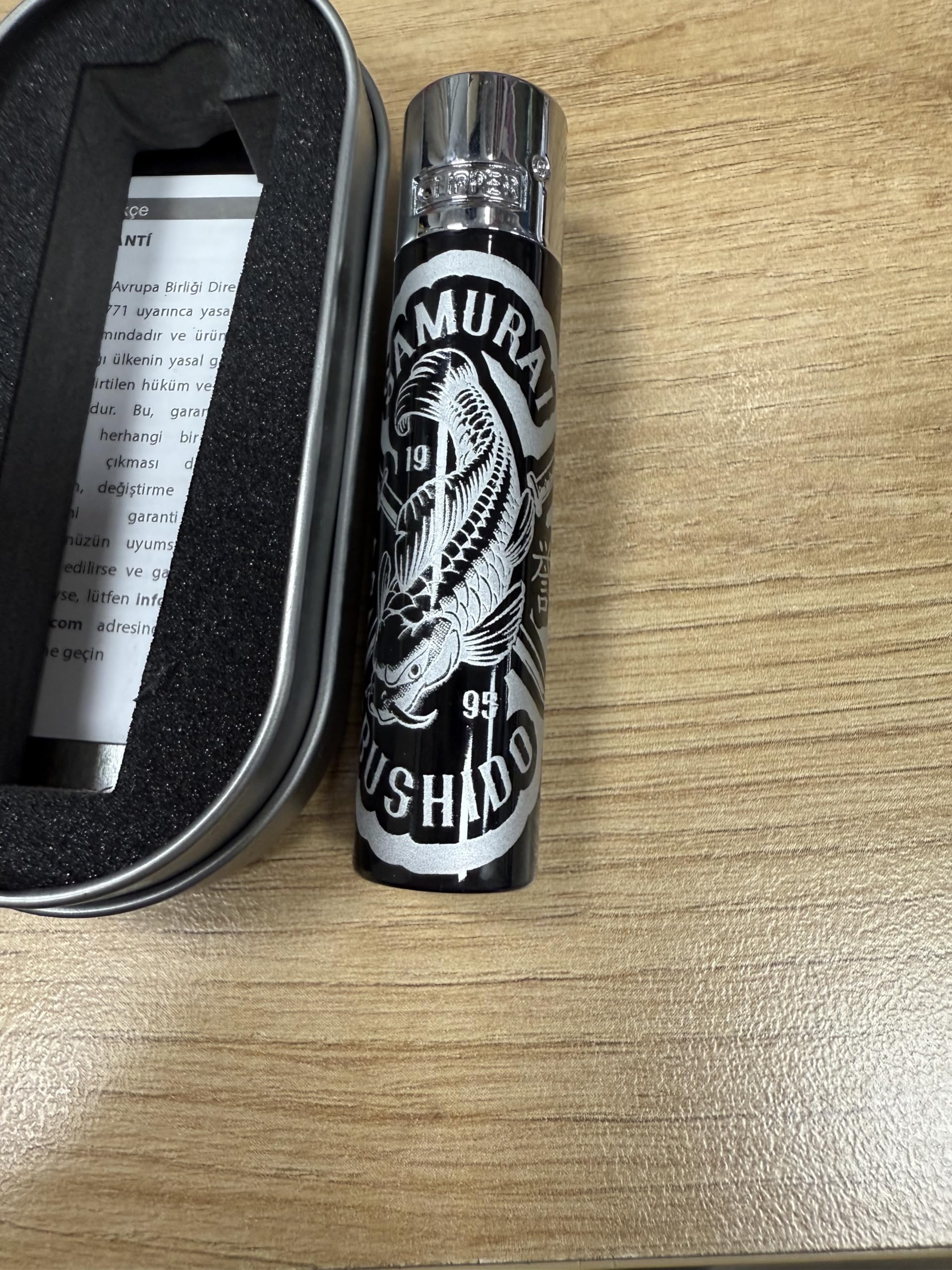 Briquet à Gaz Rechargeable avec Design Dragon, Noir