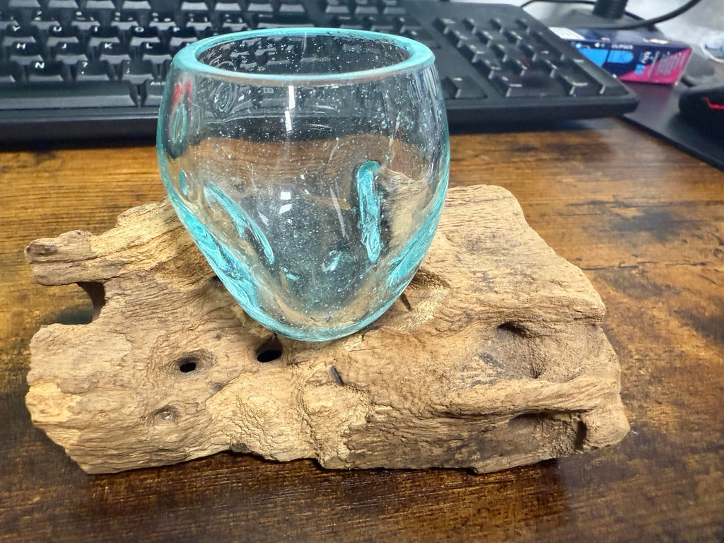 Photophore Artisanal en Verre avec Bordure Turquoise, Support en Bois Flotté, Décoration Intérieure Rustique